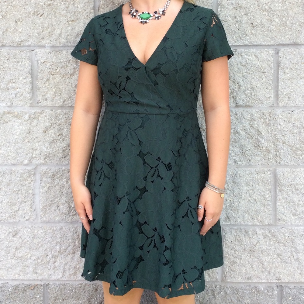 *SOLD* Black Swan Green Lace Dress